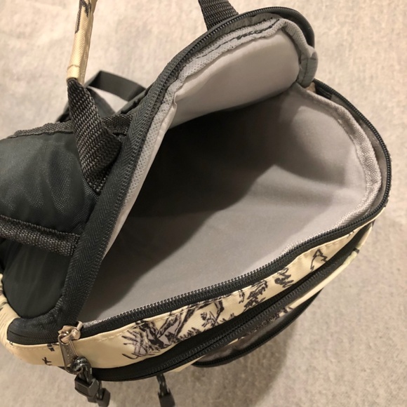 NWT - Eastport Black & Cream Forest Motif Deluxe Sport Backpack main image 14